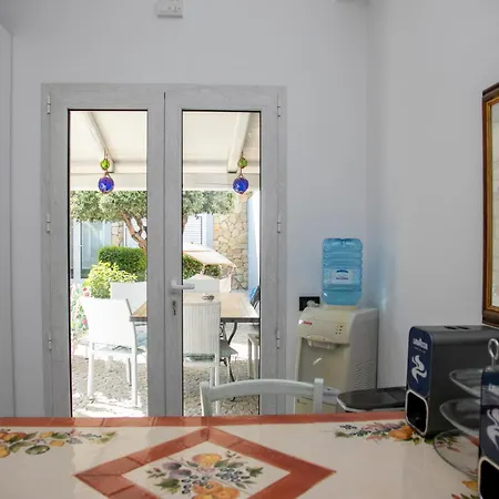 Hibiscus B&B Bed & Breakfast Villasimius