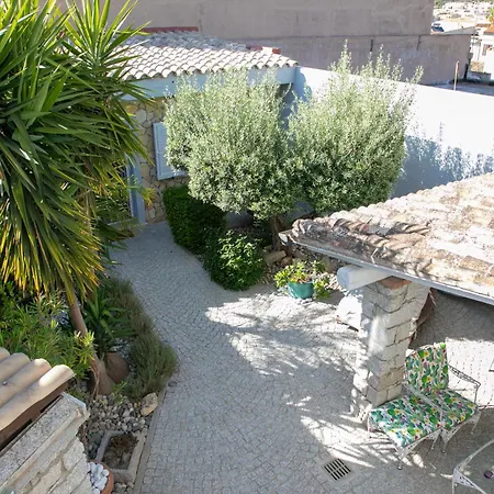 Hibiscus Bed & Breakfast