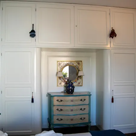 Hibiscus Bed & Breakfast 3*