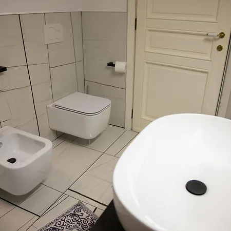 Hibiscus Bed and Breakfast 3*