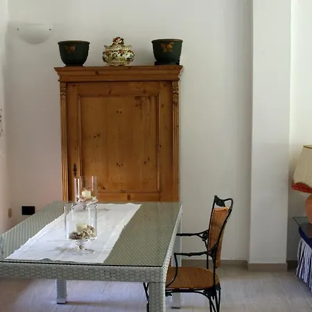 Hibiscus B&B